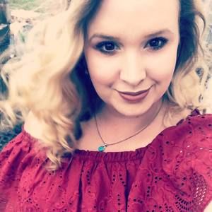 Meet your Posher, Abby